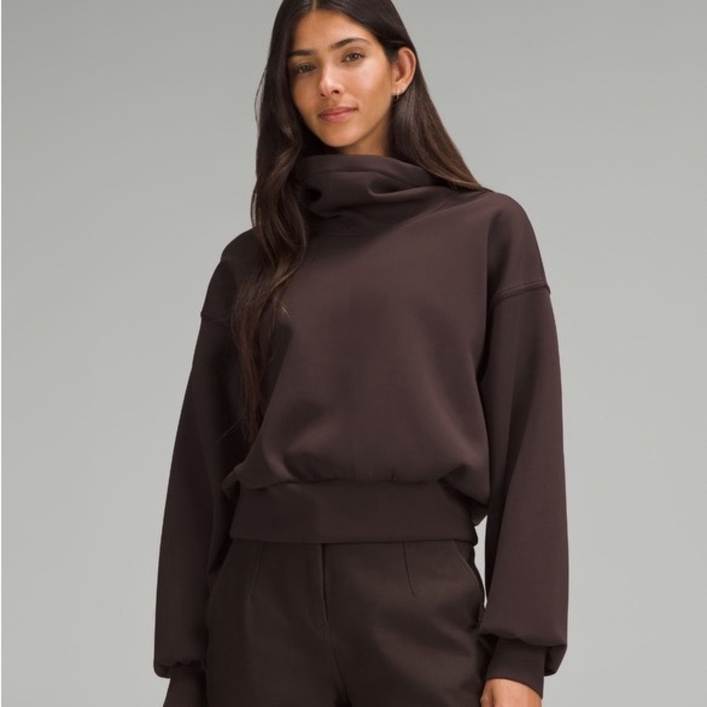 NWT Lululemon Full Flourish Pullover